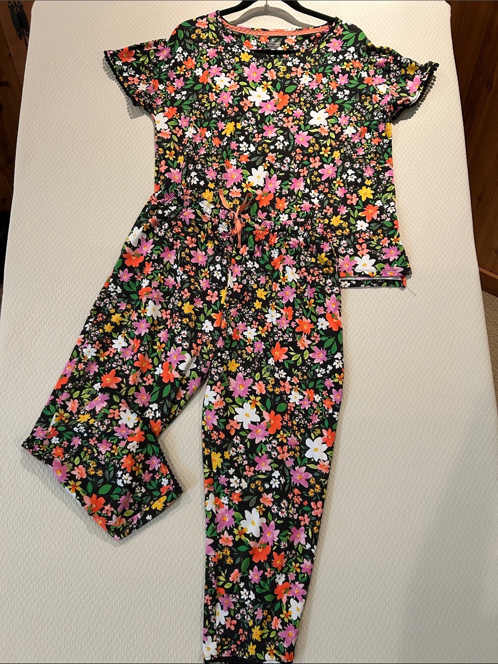 Cuddl Duds Black Floral Capri Pajama Set with Pink, Orange & White Flowers
